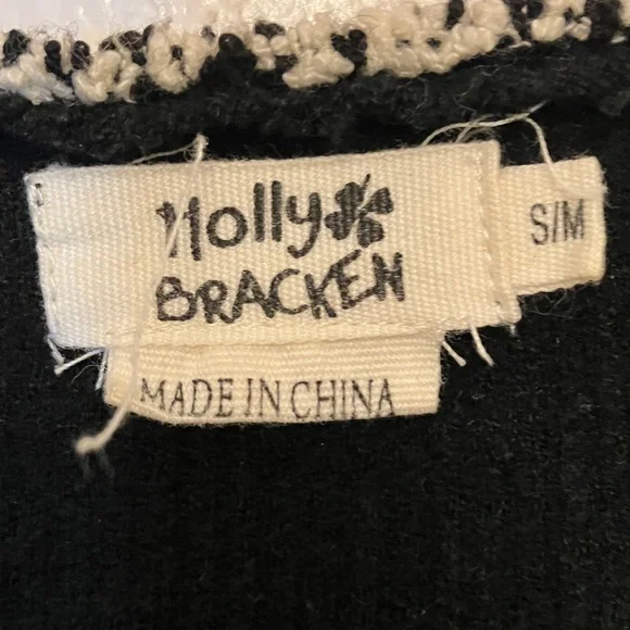 Molly Bracken Elegant Black and Cream Knit - Picture 2 of 11